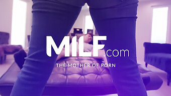 Lily Lane Séduit Juan El Caballo Loco Dans Cette Vidéo Chaude De Milf