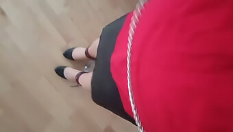 Sissyho Ponížení A Bolest V Domácím Bondage Videu