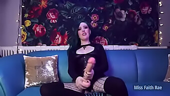 Raziskujte Bdsm S Mistress Faith Rae V Alternativnem Dekliškem Slogu