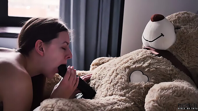 Plushies TV: s toppval: College-tjejer och BBWs i 2018