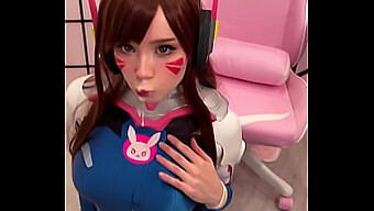 Cô Gái Cosplay Không Chuyên Mút Cặc Và Nhận Tinh Trùng Trên Mặt Trong Trang Phục D.Va