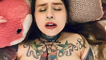 Studentessa Amatoriale Viene Scopata Duramente A Letto