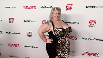 Die Prallärschige Schönheit Karla Kush Beim Dreier Bei Den Avn Nominierungen