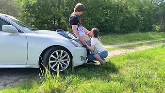 Public Sex: Teen Gets Fucked In Car Park