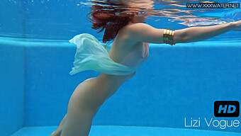 Lizi Vogue, The Sexiest Czech Teen Swims In The Underwater Pool