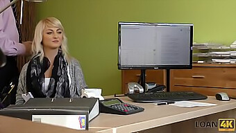 A Young Woman Pleases The Loan Agent With Oral Sex And Spreads Her Legs In The Office