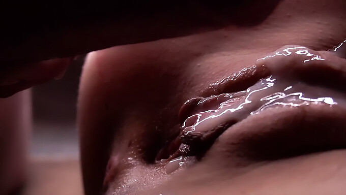 Intense compilatie van creampie orgasmes met grote natuurlijke tieten