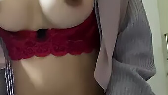 Sesi Masturbasi Solo Buatan Sendiri Oleh Remaja Asia Yang Sensual, Sange Bugil