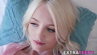 Petite Kate Bloom Nagy Farkat És Arcra Kapja A Hd Videót